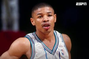 1米6&NBA历史最矮球员!黄蜂将于明年2月12日退役博格斯的1号球衣